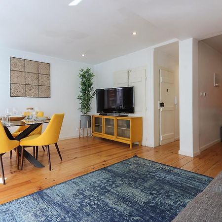 Charming And Stylish Downtown Apt In XIX Century Building Lisboa Dış mekan fotoğraf
