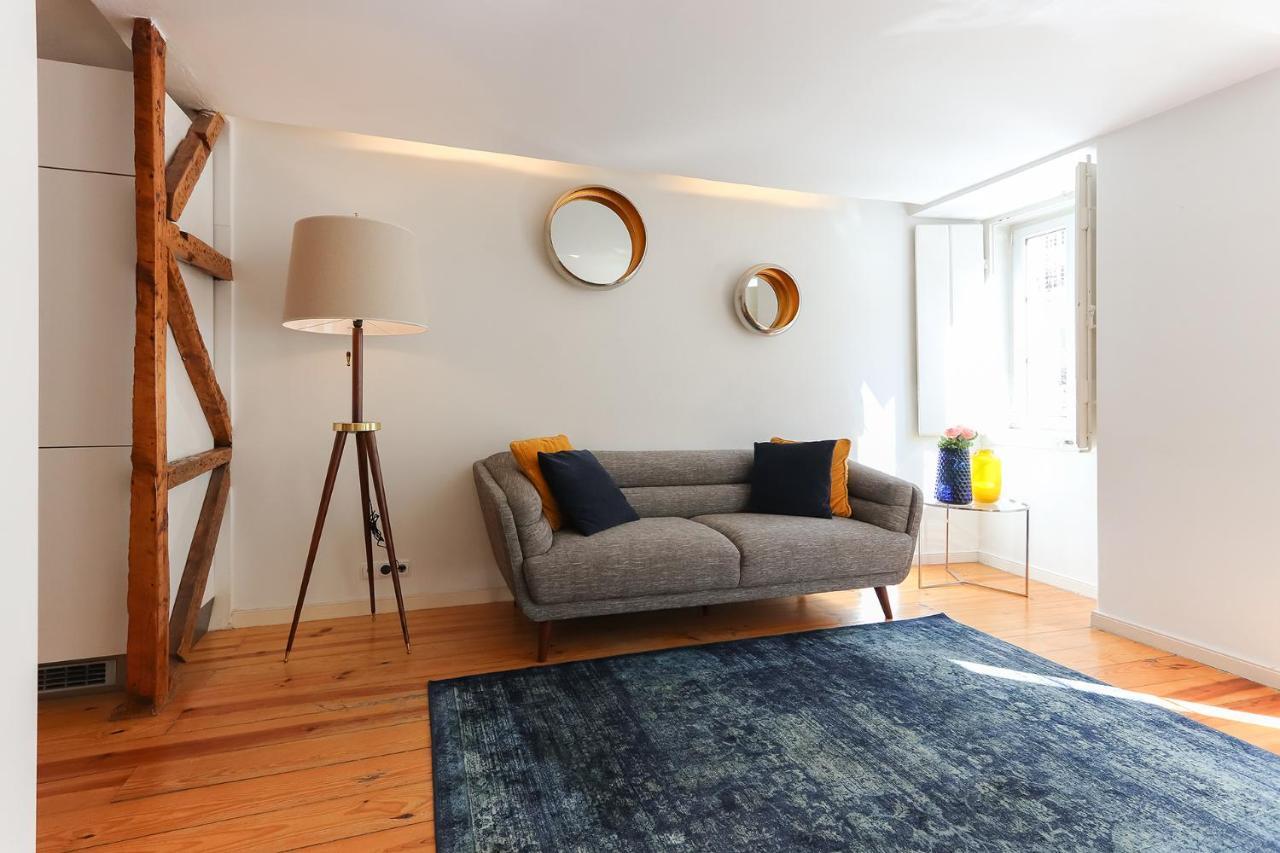 Charming And Stylish Downtown Apt In XIX Century Building Lisboa Dış mekan fotoğraf