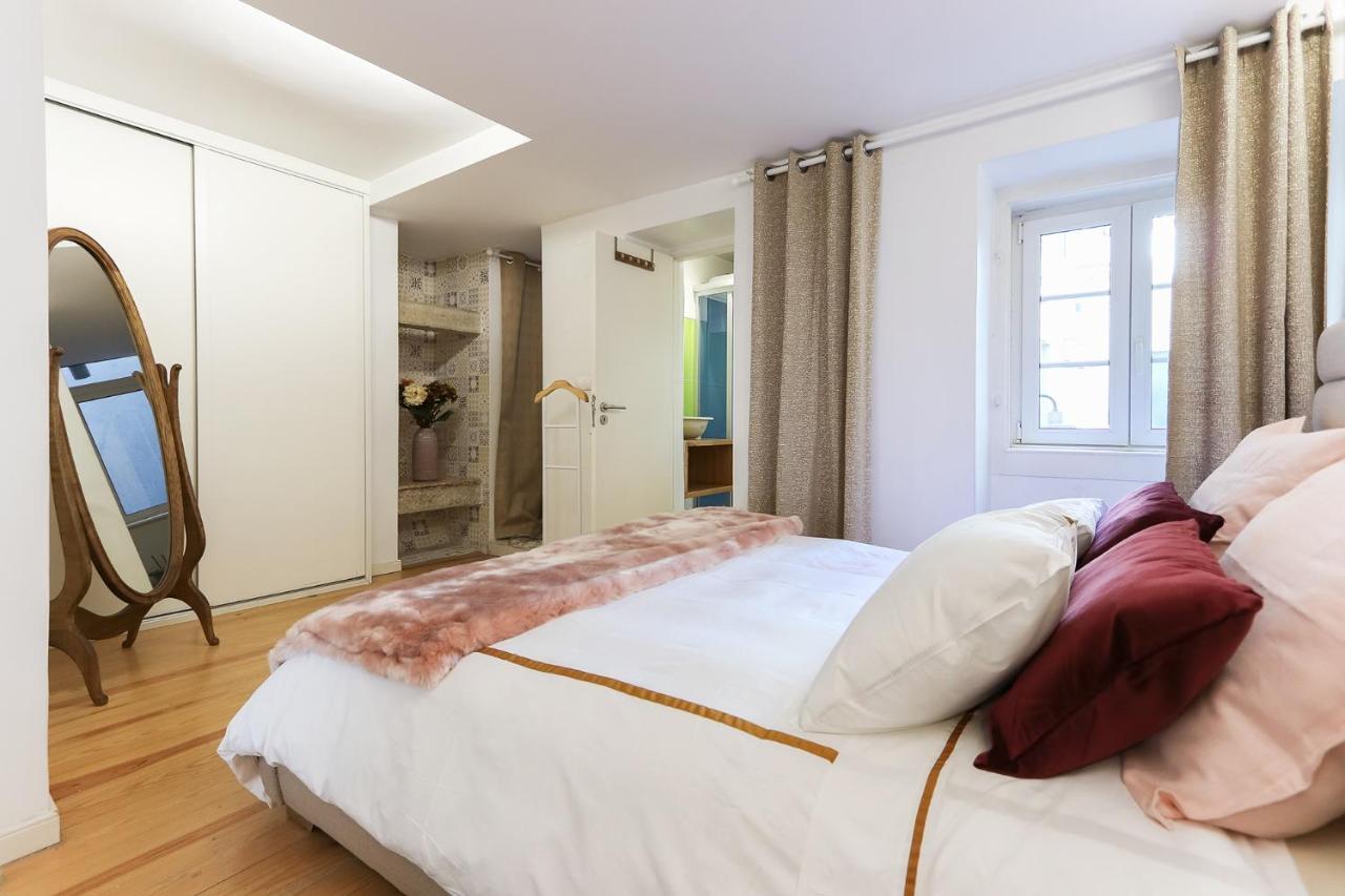 Charming And Stylish Downtown Apt In XIX Century Building Lisboa Dış mekan fotoğraf