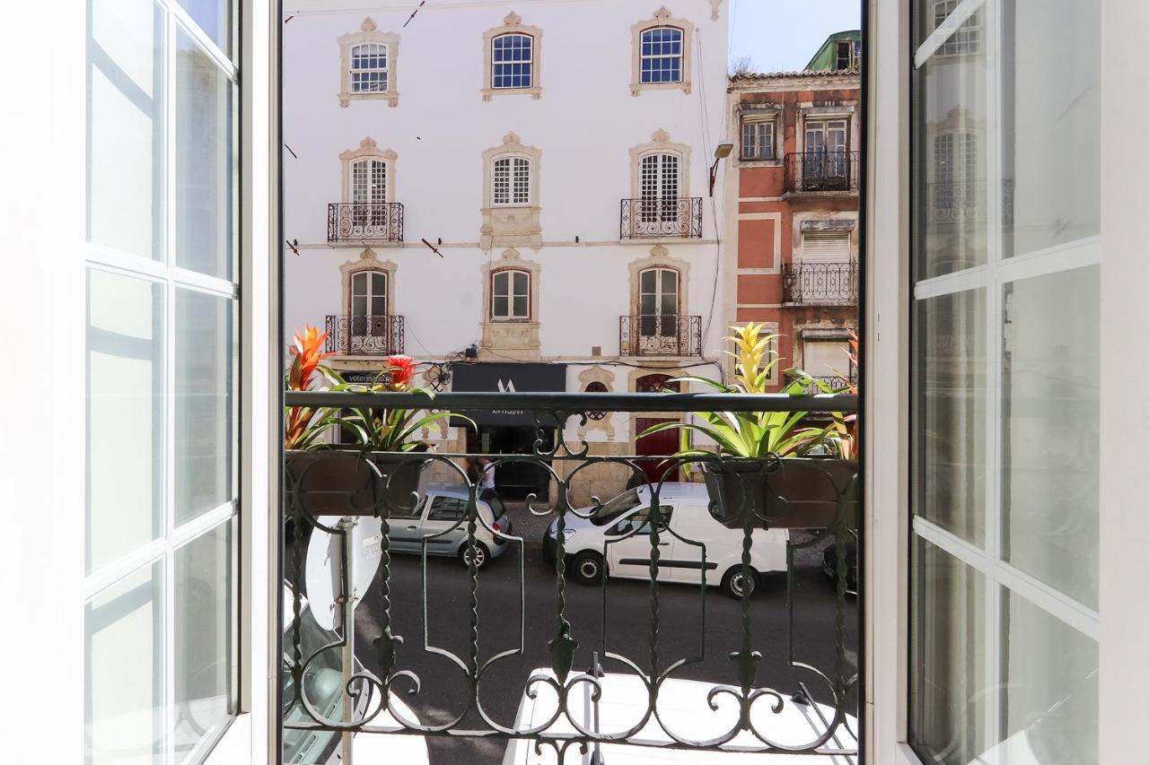 Charming And Stylish Downtown Apt In XIX Century Building Lisboa Dış mekan fotoğraf