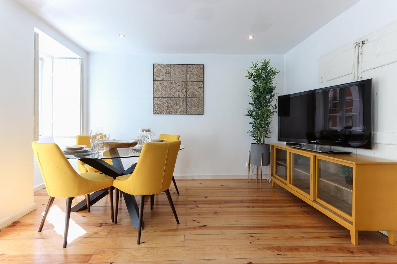 Charming And Stylish Downtown Apt In XIX Century Building Lisboa Dış mekan fotoğraf